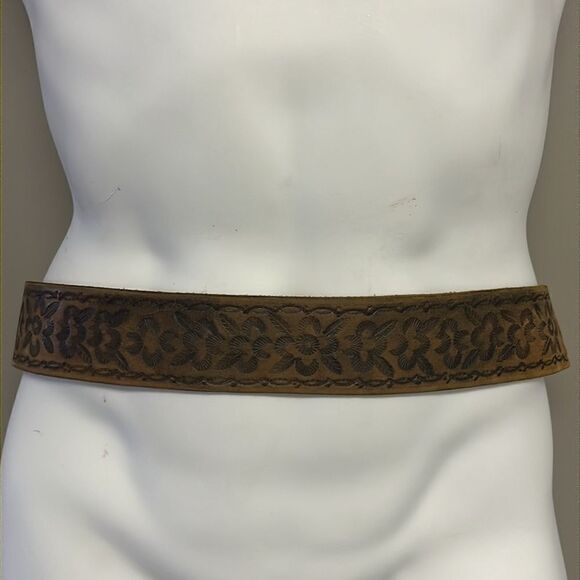 Brown Western Leather Embossed Floral Inspired Belt with Shiny Silver Hardware - Picture 2 of 10
